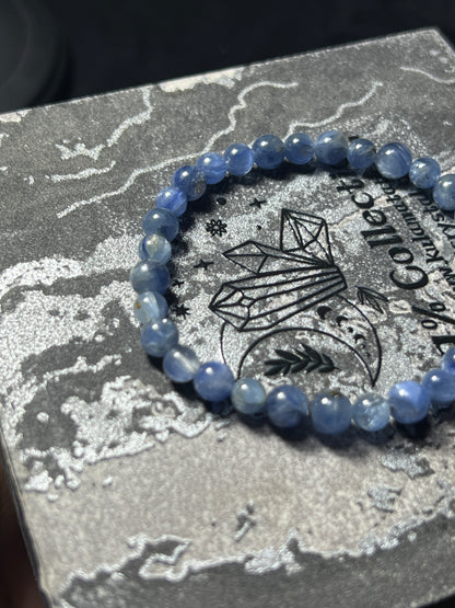 Design Bracelet | Natural Blue Kyanite | 6mm