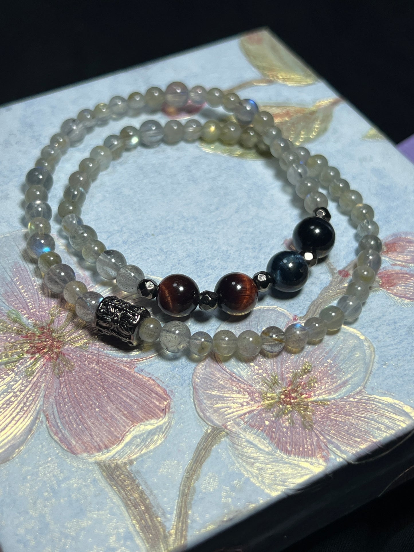 Design Bracelet | Natural Labradorite, Blue Tiger Eye & Red Tiger Eye